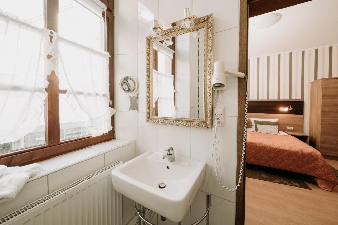Fraenkischer Gasthof-Hotel Zum Koppen Gemunden am Main Extérieur photo
